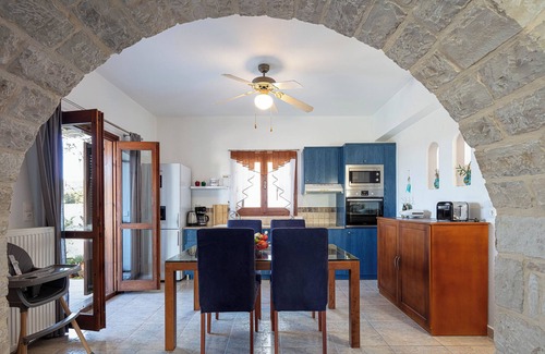 Agia Triada Villa | [NEW] Villa Delfi/w private pool, at a serene village
