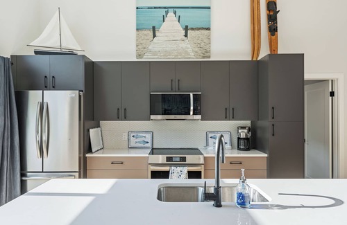 Dunnottar Cabin | New Waterfront Luxury Cabin on Lake Winnipeg