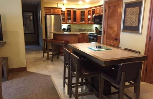 Peak 9 Resort | -New Year Ski Week, 3BR/2BA, Valdoro Mountain Lodge, Breckenridge, Colorado