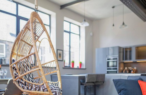 Leith Apartment | New York Style Loft Apartment