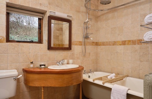 Tredunnock Hotel | Newbridge on Usk