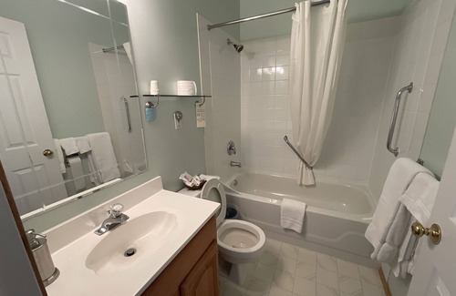 Drumheller Hotel | Newcastle Country Inn