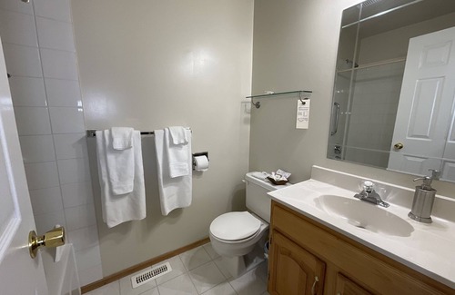 Drumheller Hotel | Newcastle Country Inn