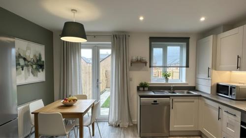 Newcastle-upon-Tyne Apartment | Newcastle Great Park 4BR Home, Sleeps 8
