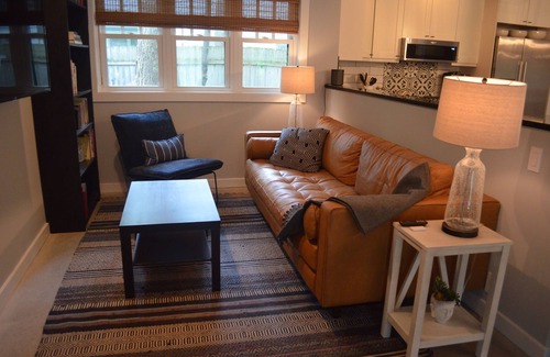 Union Pier House | Newer built cottage-short walk to beach