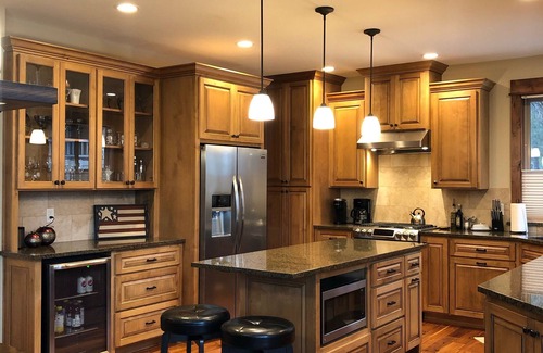 Sunriver House | Newer home across the street from SHARC & Sledding Hill w/10 passes!