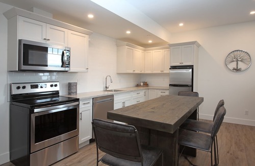 Silver Star Mountain Condo | Newer Ski in Ski Out Luxury Home at Silverstar! Suite in Vantage at Silverwoods