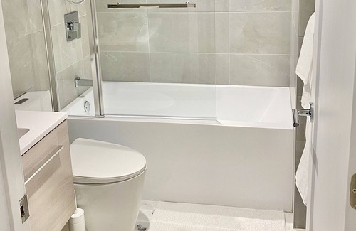 Little Italy Apartment | Newly built 1BDR APT in the Little Italy neighbourhood MTL