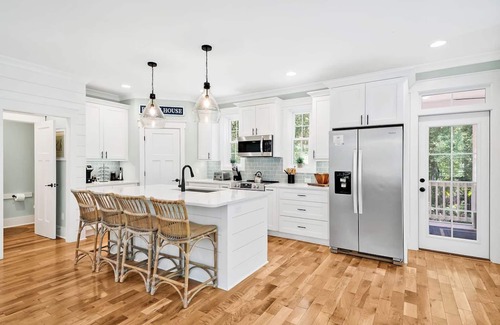 Bald Head Island House | Newly Built 2022 Sunlit 4 Bedroom 3 1/2 Bath Home with Top Amenities BHI Club