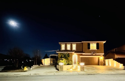 Lake Elsinore House | Newly Built 4 Bedroom 2.5 Bath Pool/Spa House near Temecula Vineyards