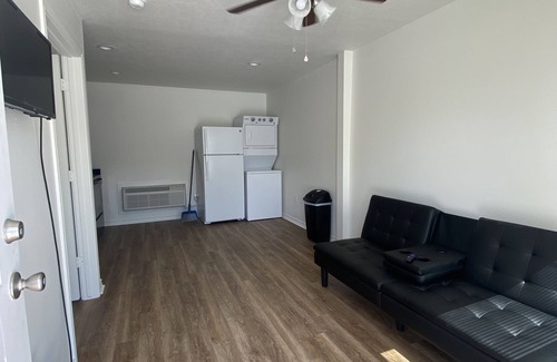 Sulphur Apartment | Newly built apartments! Less than a mile from SPAR water park