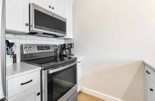 Egg Harbor Condo | Newly Built Condo w/pool, gym, hot tub- Poker table in loft area!