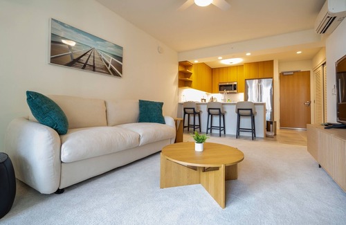 Ala Moana Condo | Newly Built, Hottest Condo at "Sky Ala Moana" 10th Floor 1 Bedroom (SAW1005)