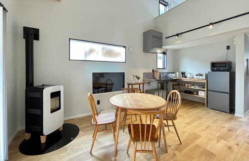 Yuzawa-machi Cottage | Newly built private cottage in Yuzawa, Spruce Cottage Base for skiing/snowboarding, nature and art