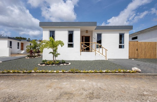 Jan Thiel Villa | Newly built villa in prime location in Jan Thiel, pool and private parking