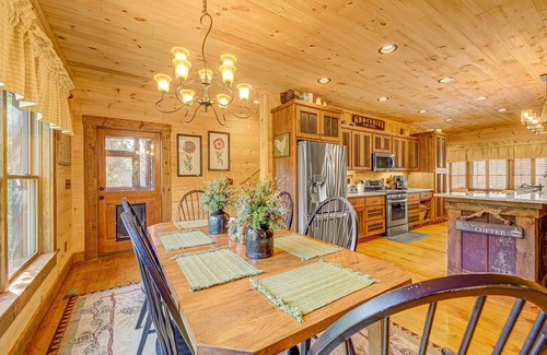 Talking Rock Cabin | Newly Built, Waterfront Lodge on Talona Creek with Game Room, Home Theater, WiFi