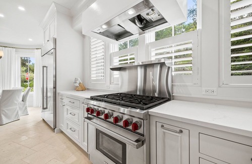 Seaside House | Newly Designed Custom Seaside Home with 6 Bedrooms + Next to Adult Pool/Fitness Center