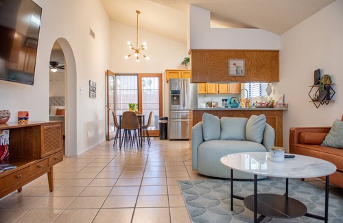 Yuma House | Newly furnished Townhouse! 2-mins from MCAS (family friendly)