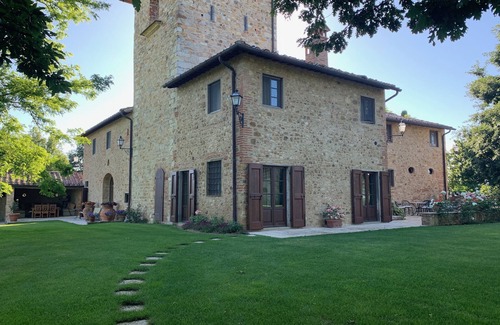 San Pietro in Bossolo Villa | NEWLY LISTED Private Tuscan family estate 25 minutes South of Florence