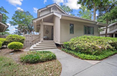 Dataw Island Villa | Newly Listed Bluff Villa with Creek and Golf Course Views