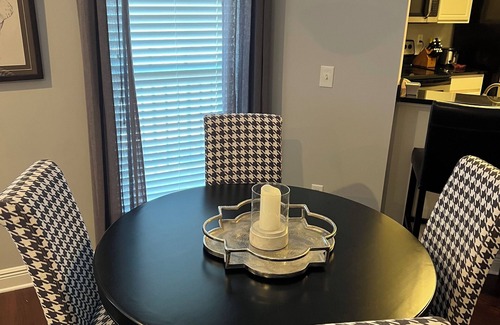 Tuscaloosa Condo | Newly listed, spacious condo for games, parent weekends, all campus visits!