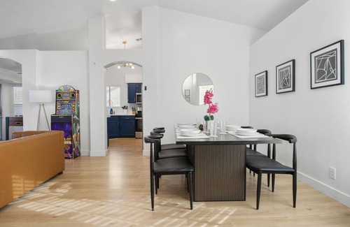 North Las Vegas House | Newly Modern 5BD with Pool