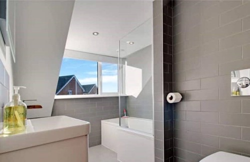 Kessingland House | Newly Refurbished Open Plan House Close to Beach