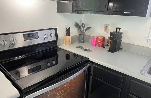 Greensboro House | Newly Remodeled 3 Bedroom Home. Near Universities, Furn. Market, and Coliseum.