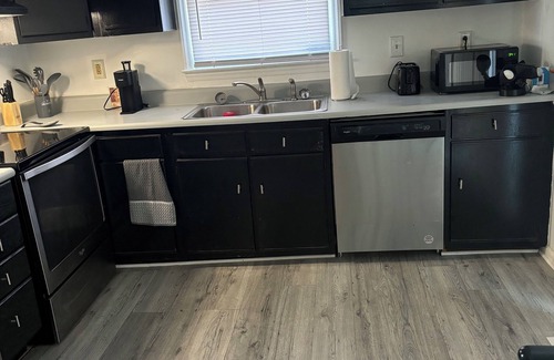 Greensboro House | Newly Remodeled 3 Bedroom Home. Near Universities, Furn. Market, and Coliseum.