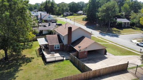 East Memphis House | Newly remodeled 6BR in East Memphis Neighborhood