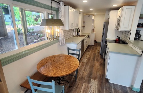 Northport Apartment | Newly remodeled bright garden apartment right in the Village of Northport, MI!