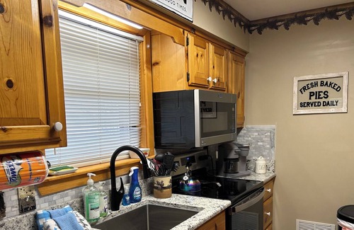 Wears Valley Cabin | Newly remodeled cabin with amazing views!