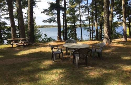 Hackensack Cottage | Newly Remodeled Cottage Rental on a Small, Family Oriented, Lakefront Resort