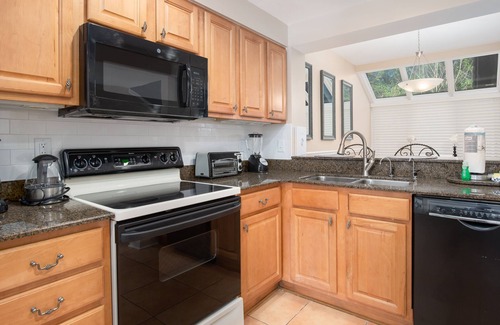 Sandestin Condo | Newly remodeled, golf cart, pet friendly!