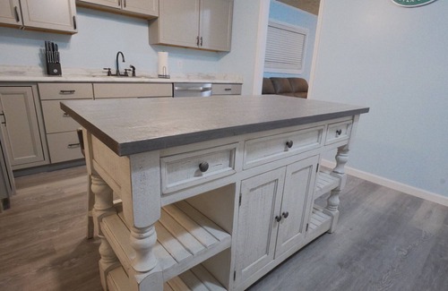 Manteo House | Newly Remodeled Grand Coastal Ranch, in the heart of Manteo, NC