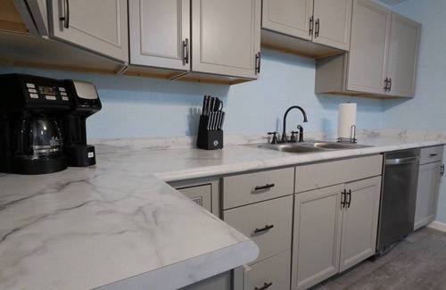Manteo House | Newly Remodeled Grand Coastal Ranch, in the heart of Manteo, NC