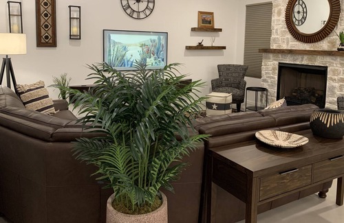 Saddlebrooke House | Newly remodeled home in desirable Saddlebrook Community