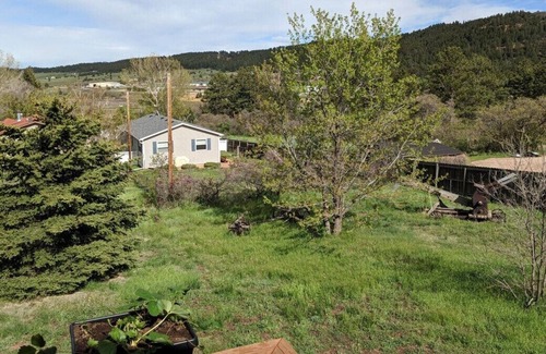 Palmer Lake House | Newly remodeled home in gorgeous Palmer Lake! You won't believe the view and almost 1/4 acre lot