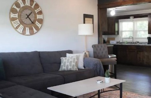 Springfield House | Newly Remodeled Home near Downtown