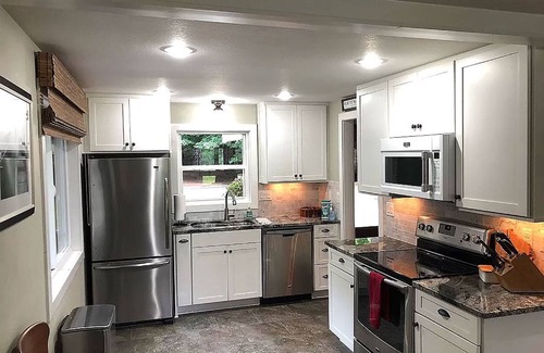 Minocqua Cabin | Newly Remodeled Home On Quite Bay of Minocqua Lake 2 miles from town