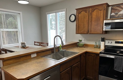 Kellogg House | Newly Remodeled home only 1 mile to Silver Mountain Resort!!