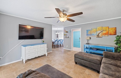 Copperas Cove House | Newly Remodeled Modern House in quiet area