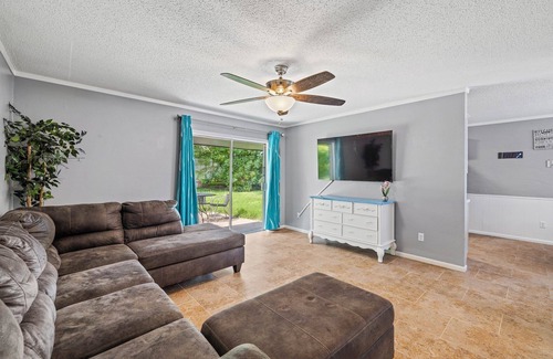 Copperas Cove House | Newly Remodeled Modern House in quiet area