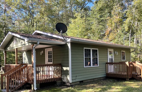 Brevard Cottage | Newly Remodeled, Private Cottage Near Hiking and Waterfalls