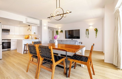 Waikiki Apartment | Newly Reno’d Oceanview Luxe Stay w/Free Parking
