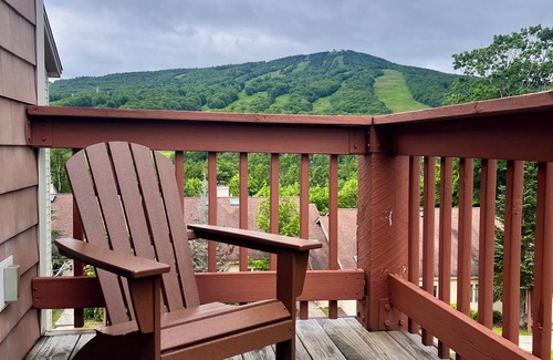 West Dover Condo | Newly Renovated 2-bedroom condo, stunning views of Mount Snow, West Dover, VT