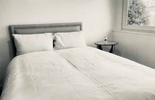 Islington Apartment | Newly Renovated 2BR Apartment in the heart of London