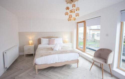 North West House | Newly Renovated 3 Bedroom Modern House
