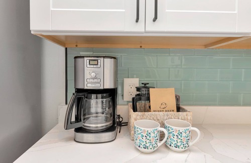 Courier City - Oscawana House | Newly renovated 3-bedroom townhome in the heart of SoHo with beachy vibes