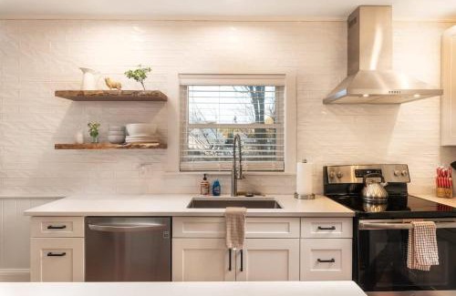 Center Conway House | Newly Renovated 3BR Country Oasis Near Conway Lake